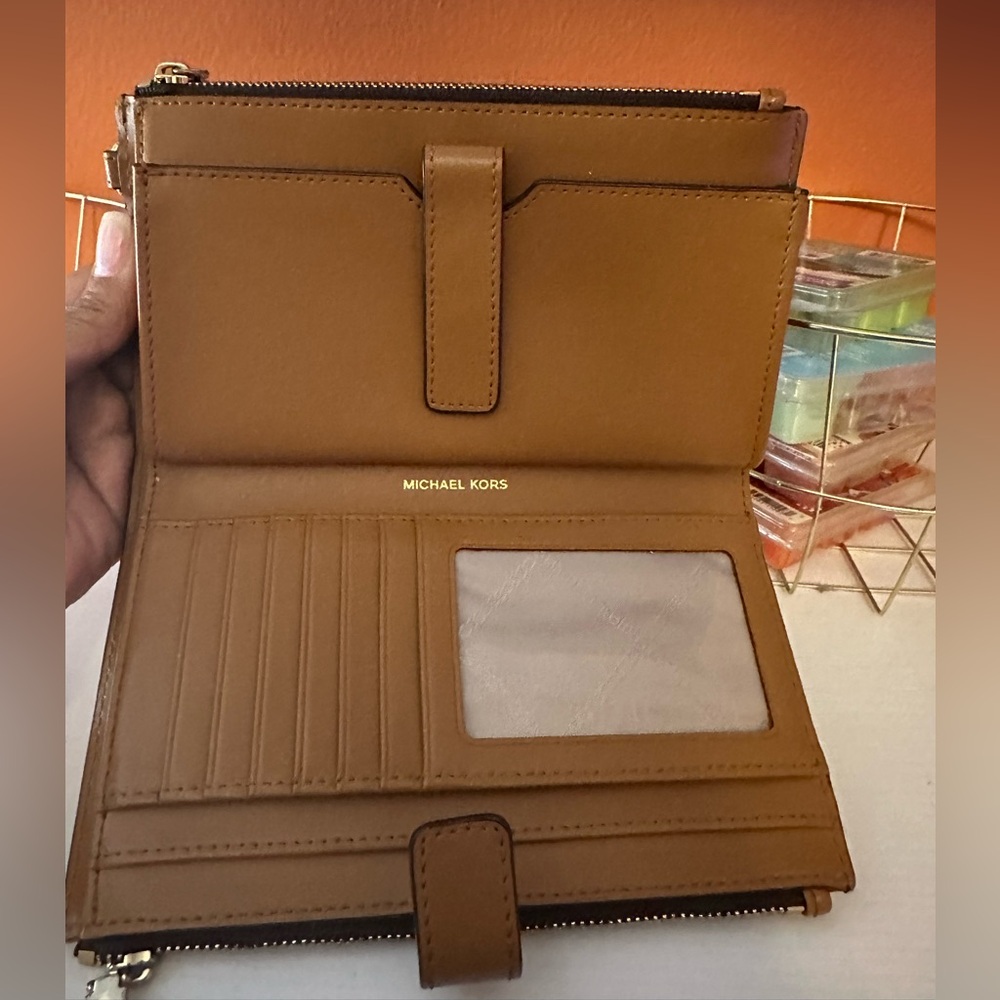 Michael Kors Brown MK Logo Zip Wallet - Picture 7 of 13